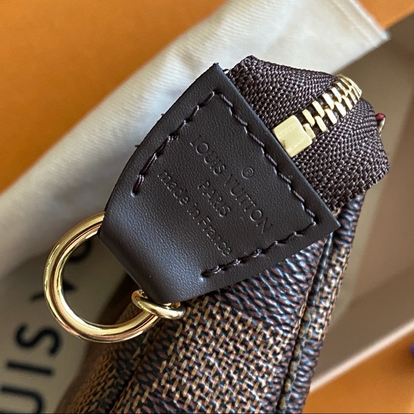 Mini Pochette Accesories - Picture 10 of 16